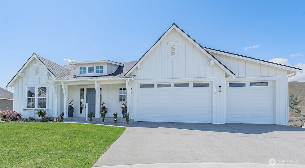 1580 S Kelvin Ct, East Wenatchee, WA 98802 - photo 1