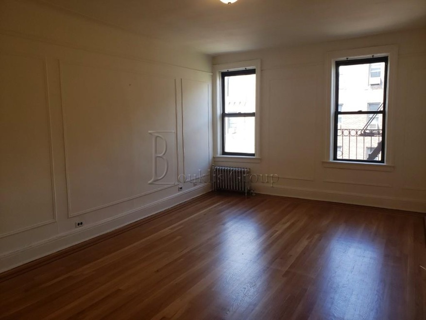 28-15 34th St unit 5B, Long Island City, NY 11103 - photo 1