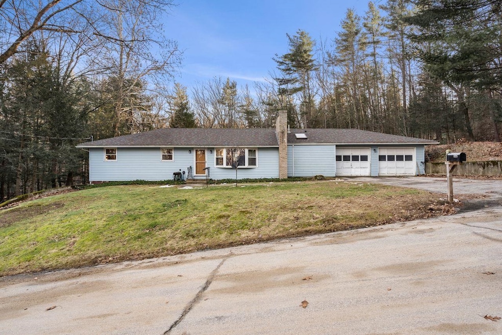 32 Woodward Dr, Milford, NH 03055 - photo 1