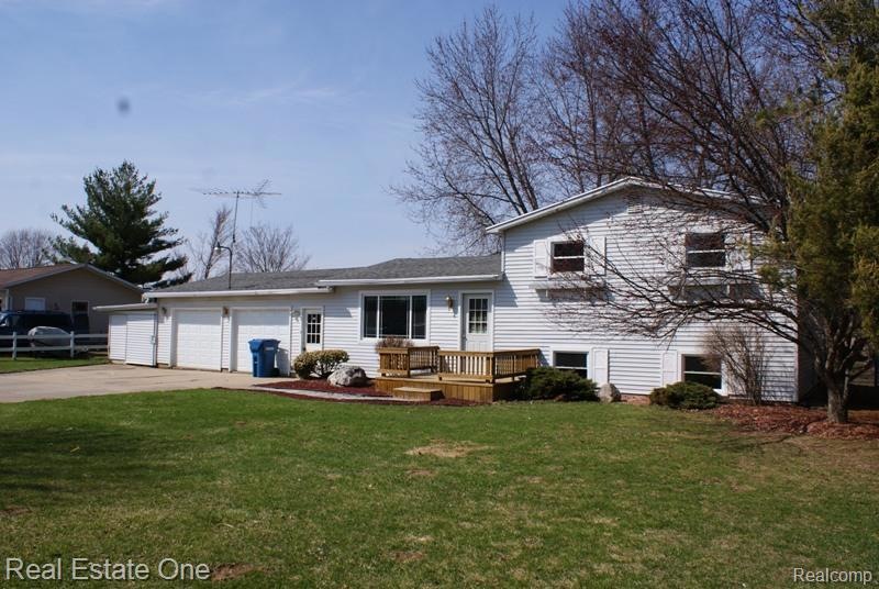 5838 Rupprecht Rd, Vassar, MI 48768 - photo 1