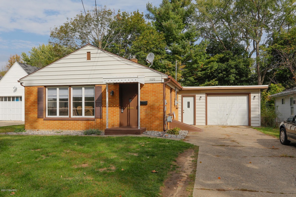 1020 Clover Ave-101