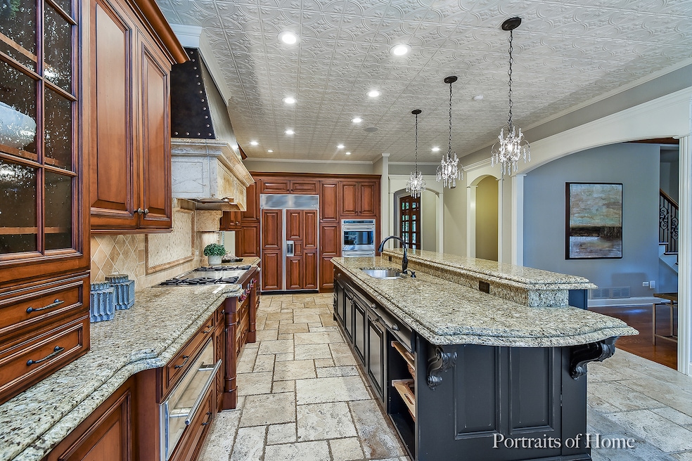 903 Edgewater Dr, Naperville, IL 60540 - photo 1