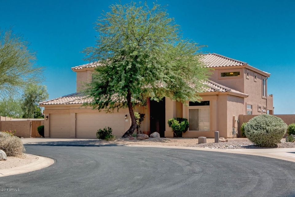 Make this home yours!