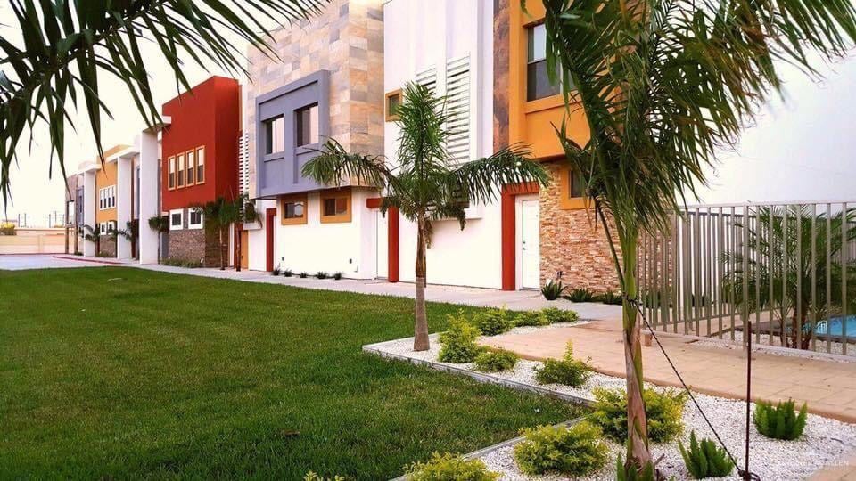 2210 E 1st St unit 12, Mission, TX 78572 - photo 1