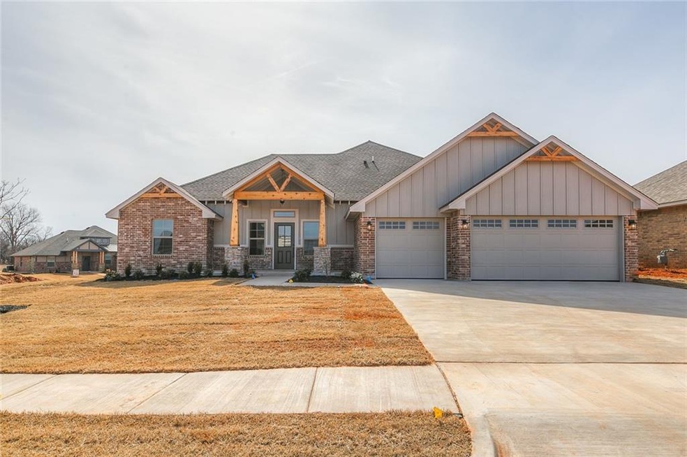 2608 NE 16th St, Moore, OK 73160 - photo 1