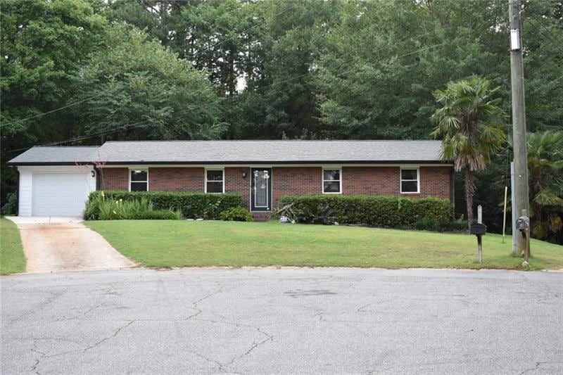 Beautiful brick home in a cul-de-sac.