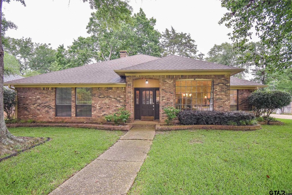 1201 Wimbledon Dr, Tyler, TX 75703 - photo 1