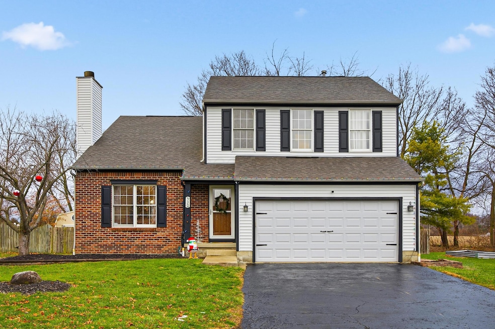 539 Scioto Meadows Blvd, Grove City, OH 43123 - photo 1