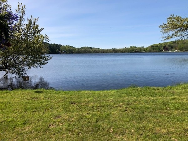 138 Brookfield Rd, Brimfield, MA 01010 - photo 1