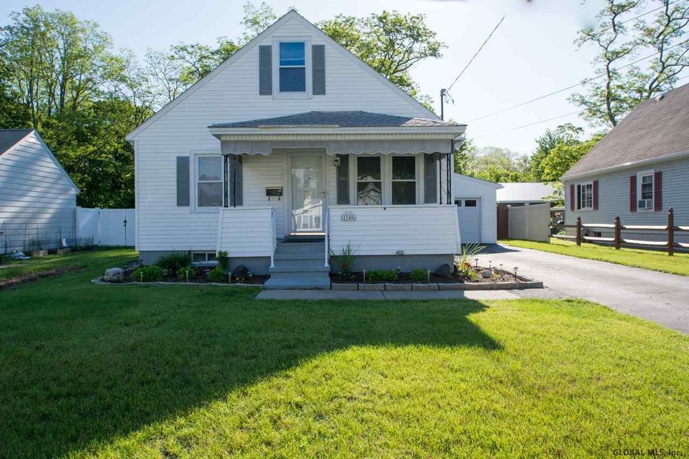 1746 Suffolk Ave, Schenectady, NY 12303 - photo 1