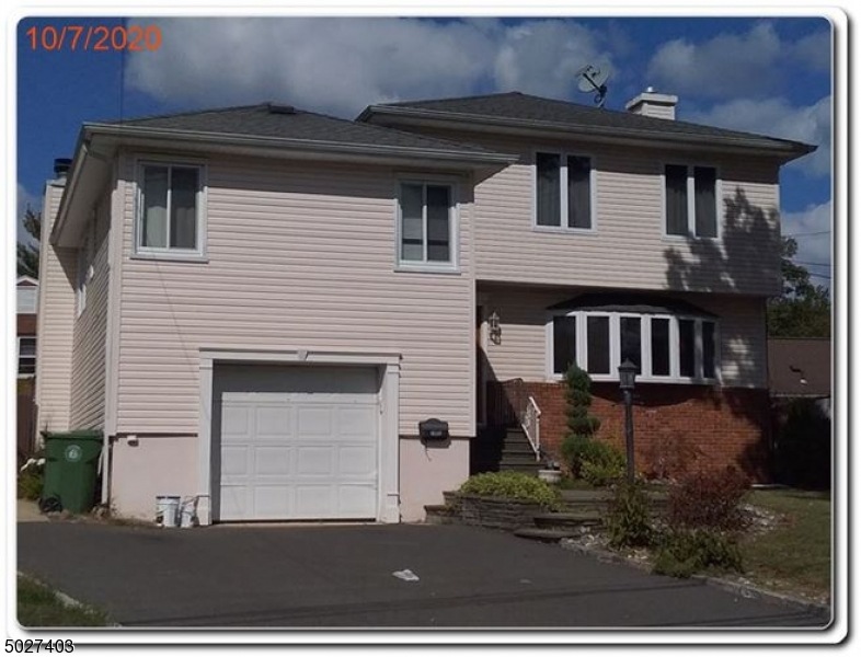 1405 Sherwood Rd, Linden, NJ 07036 - photo 1