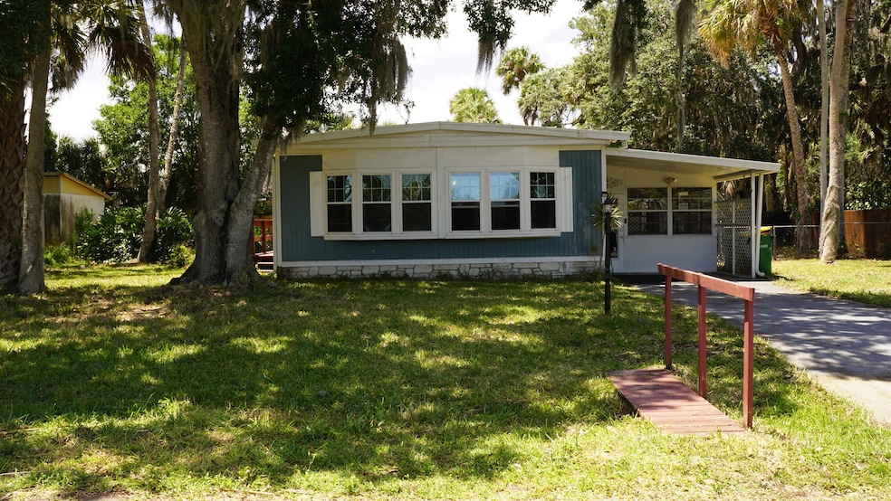 195 Maplewood Blvd, Cocoa, FL 32926 - photo 1