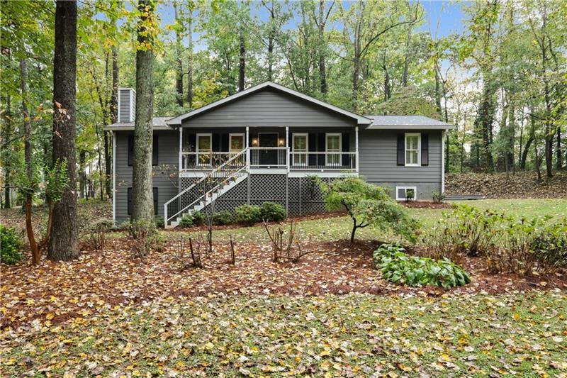 869 Candy Ln, Marietta, GA 30068 - photo 1