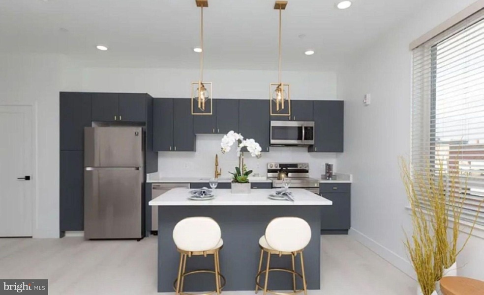 520 S Caroline St unit 301, Baltimore, MD 21231 - photo 1