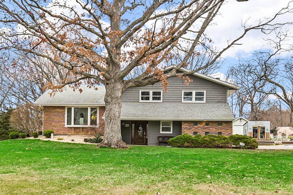 Beautiful 1 acre lot in Valparaiso's Sagers Estates.