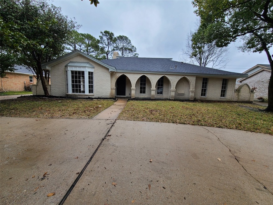 7510 Antoine Dr, Houston, TX 77088 - photo 1