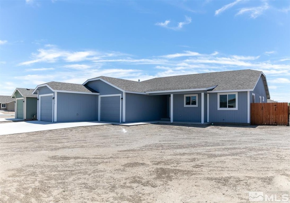 719 Karen Ct, Fallon, NV 89406 - photo 1