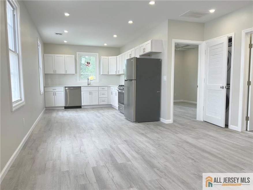 588 Livingston Ave unit 2A, North Brunswick, NJ 08902 - photo 1