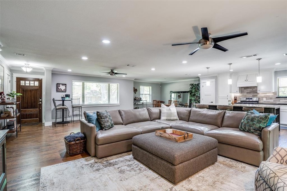 6185 Saratoga Cir, Dallas, TX 75214 - photo 1