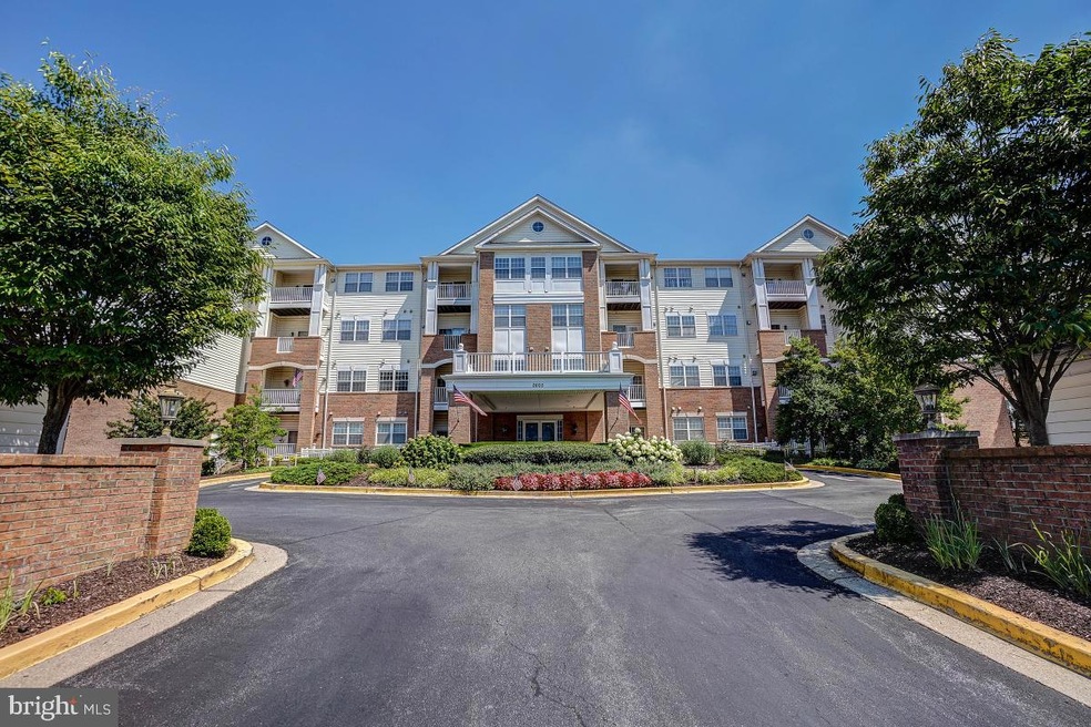 2605 Chapel Lake Dr unit 214, Gambrills, MD 21054 - photo 1