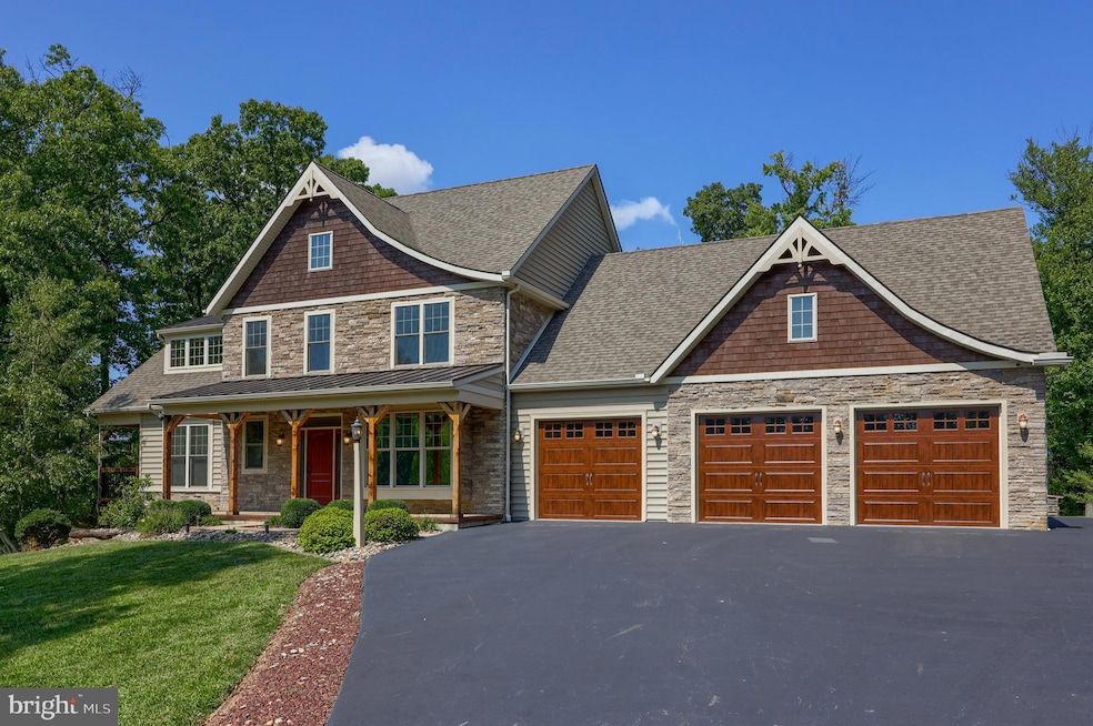 Sold $1,095,000 • Co-Listing Agent