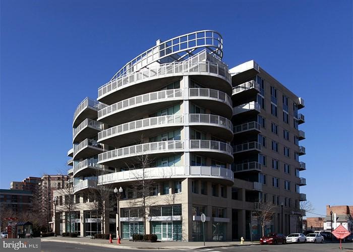 Arc 3409 unit 705, Arlington, VA 22201 - photo 1