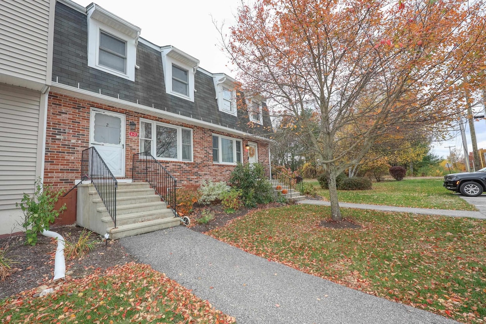 1 Oakwood Ln unit 2, Goffstown, NH 03045 - photo 1