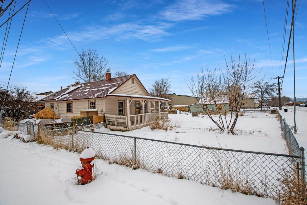 1802 5th Ave E, Kalispell, MT 59901 - photo 1