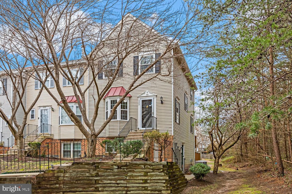 4207 Stockbridge Dr, Dumfries, VA 22025 - photo 1