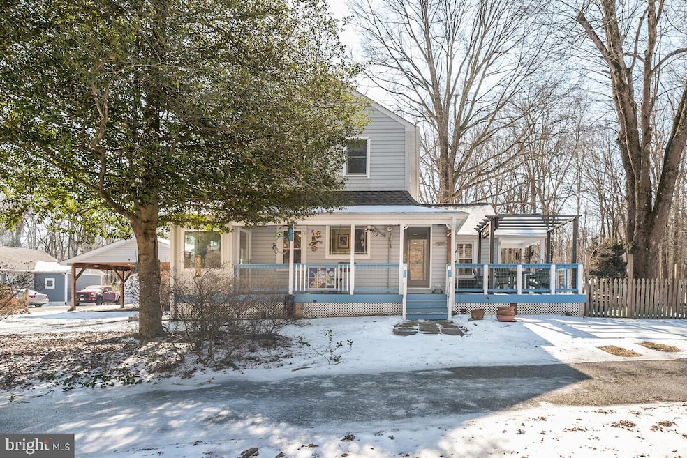 12101 Daisy Ln, Glenn Dale, MD 20769 - photo 1