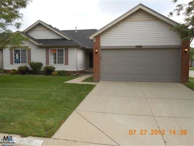 16781 Kenwood Ct unit 10, Roseville, MI 48066 - photo 1