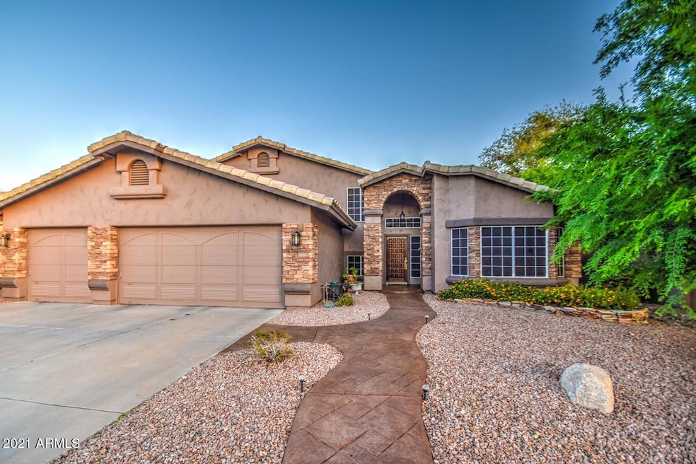 1909 E. Belmont DR