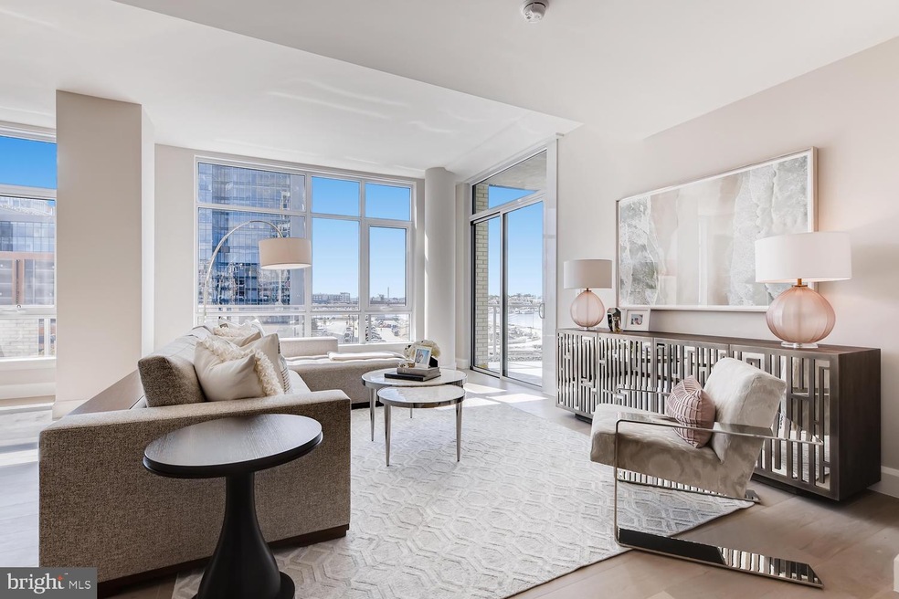 1330 Lancaster St unit 404, Baltimore, MD 21231 - photo 1