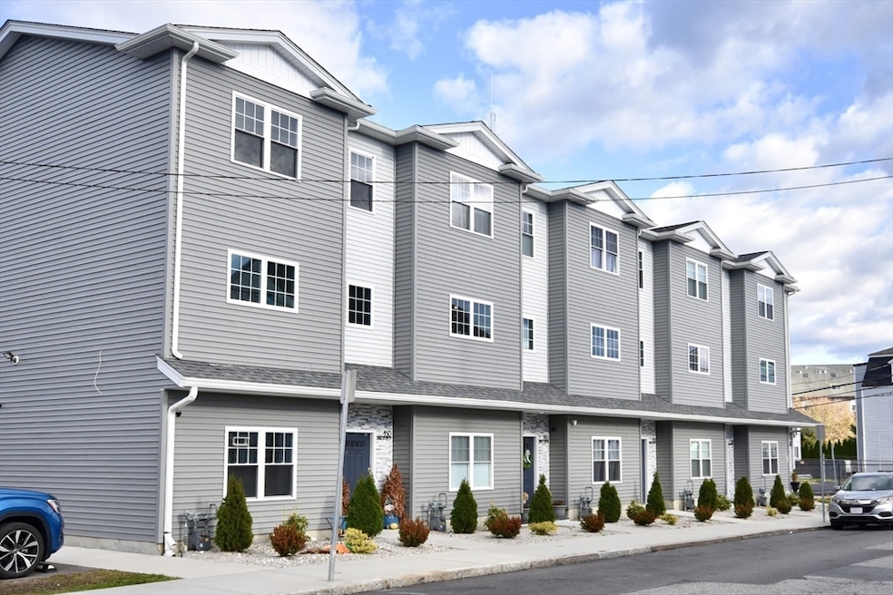 550 Spring St unit 2, Fall River, MA 02721 - photo 1