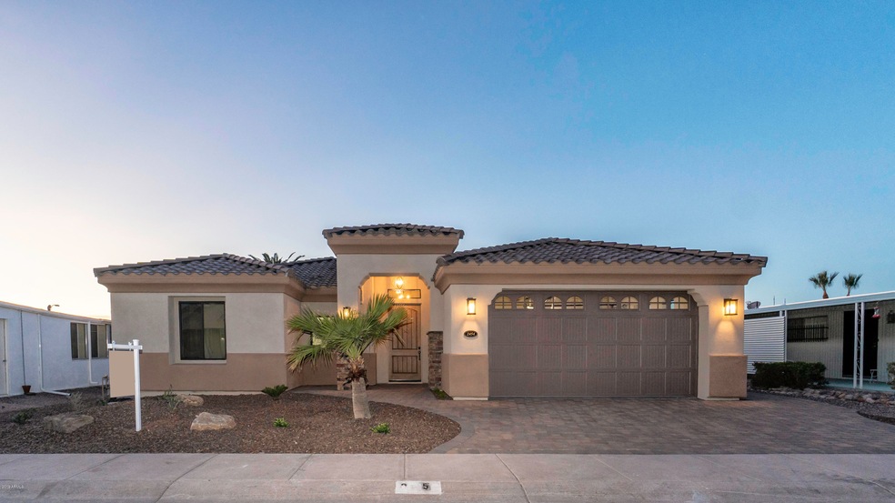 2454 N Snead Dr-2