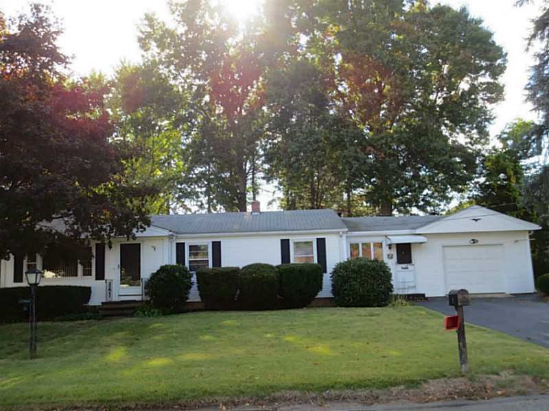 10 Oakhurst Dr, Greenville, RI 02828 - photo 1