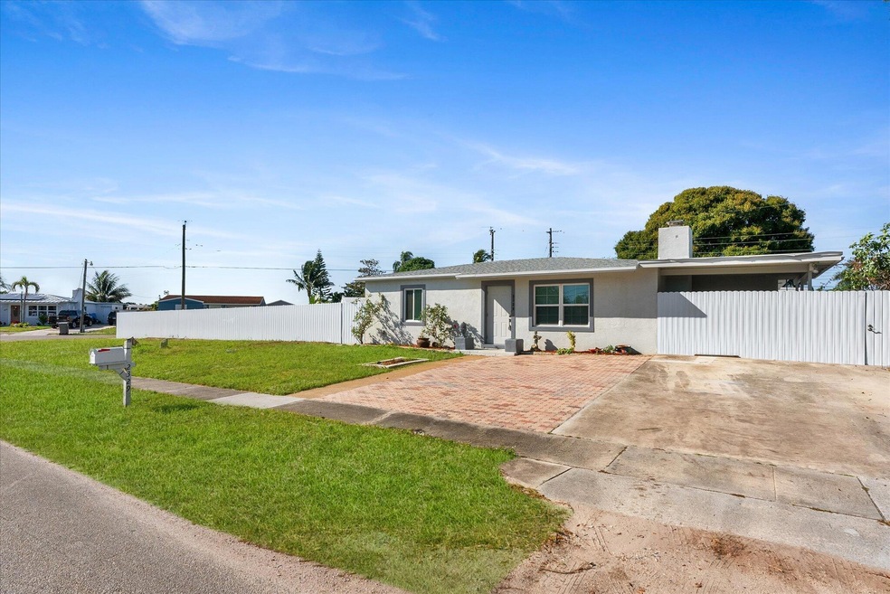 2329 West Dr, West Palm Beach, FL 33409 - photo 1