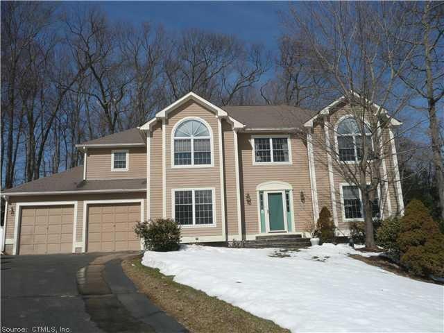 6 Cobblestone Rd, Unionville, CT 06085 - photo 1