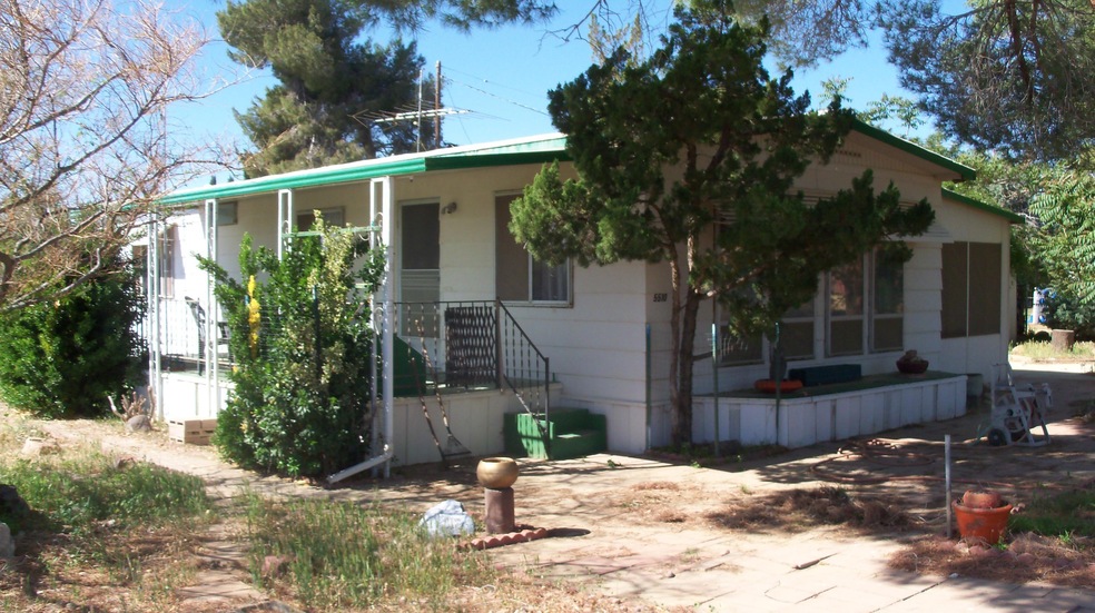 5510 Leslie Ave, Rosamond, CA 93560 - photo 1