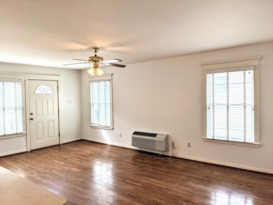 1807 Oxford St, Houston, TX 77008 - photo 1