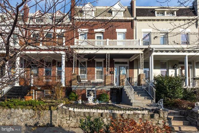 1013 7th St NE, Washington, DC 20002 - photo 1