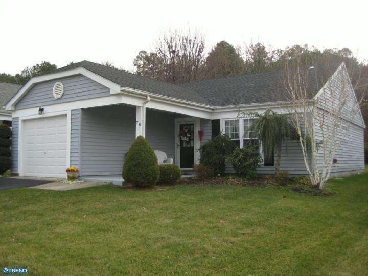 74 Buckingham Dr, Southampton, NJ 08088 - photo 1