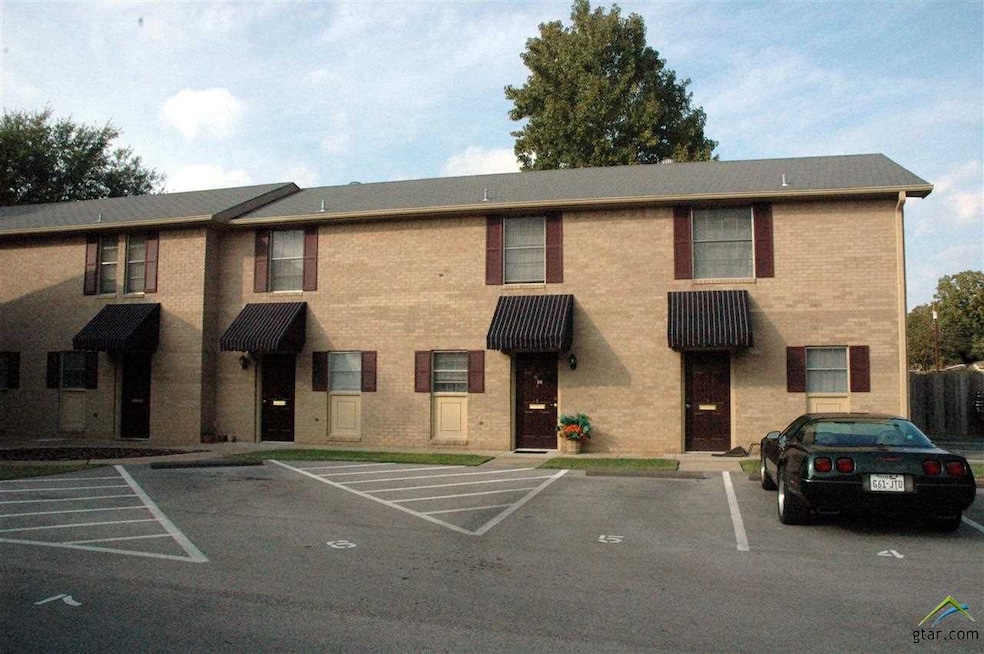 224 E Amherst Dr, Tyler, TX 75701 - photo 1