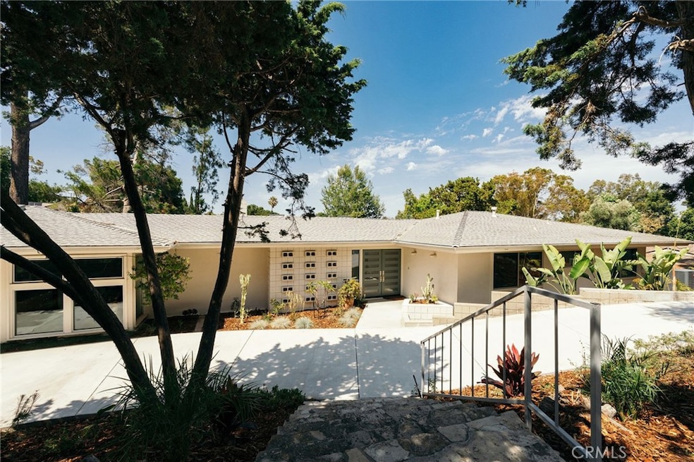 Sold $2,850,000 • Co-Listing Agent