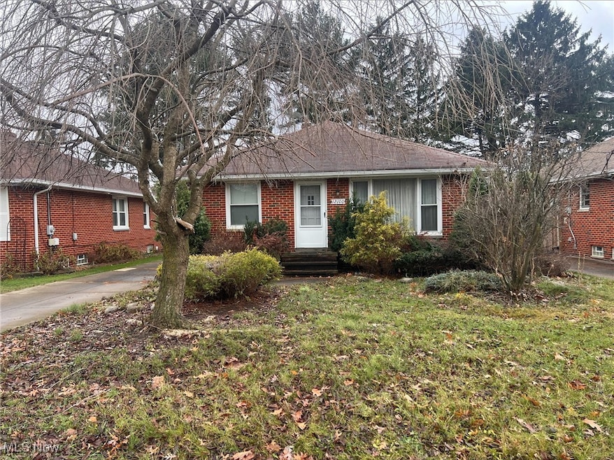 12100 Orme Rd, Cleveland, OH 44125 - photo 1