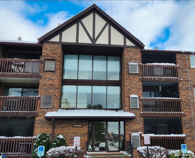10355 Menard Ave unit 210, Oak Lawn, IL 60453 - photo 1