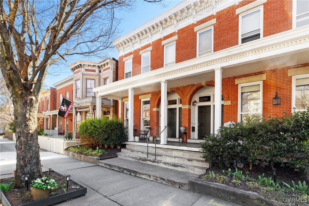 Built in 1905, this  double house has a unit on ea