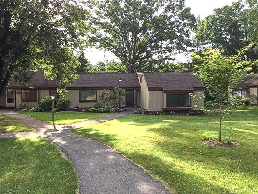 667 Heritage Village unit B, Southbury, CT 06488 - photo 1