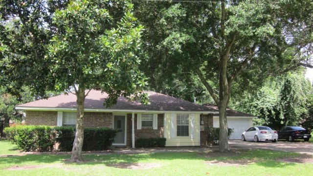 706 5th St, Brazoria, TX 77422 - photo 1