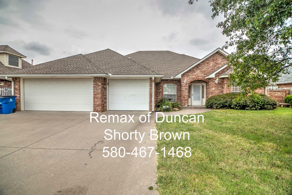 2203 2203 Mallard, Duncan, OK 73533 - photo 1